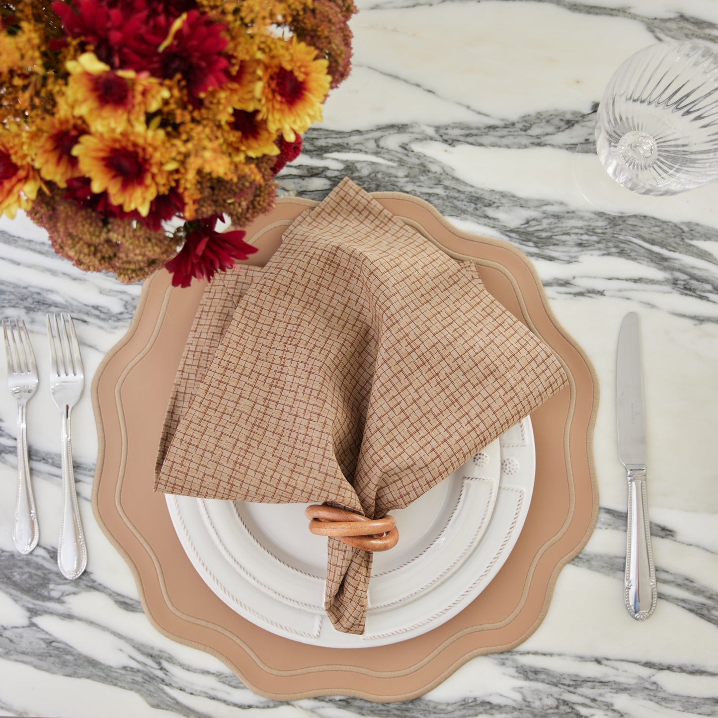 Leeliss Placemat - Light Brown