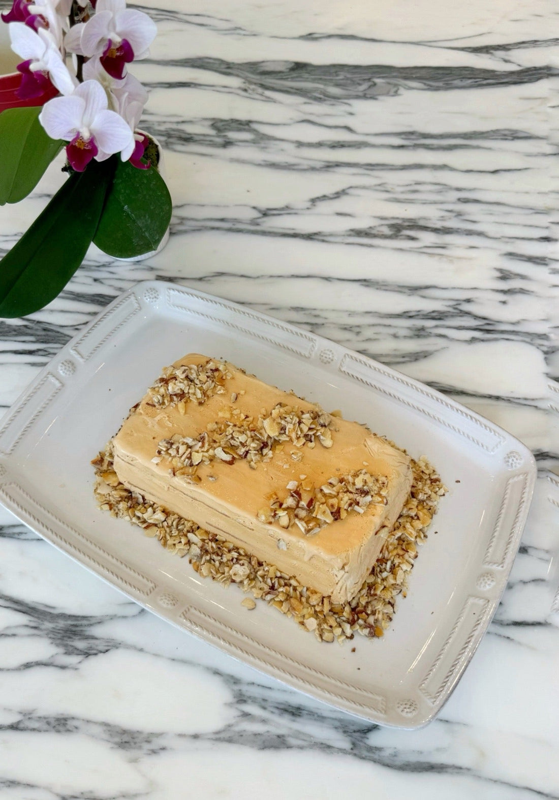Easy Dulce de Leche Ice Cream Cake