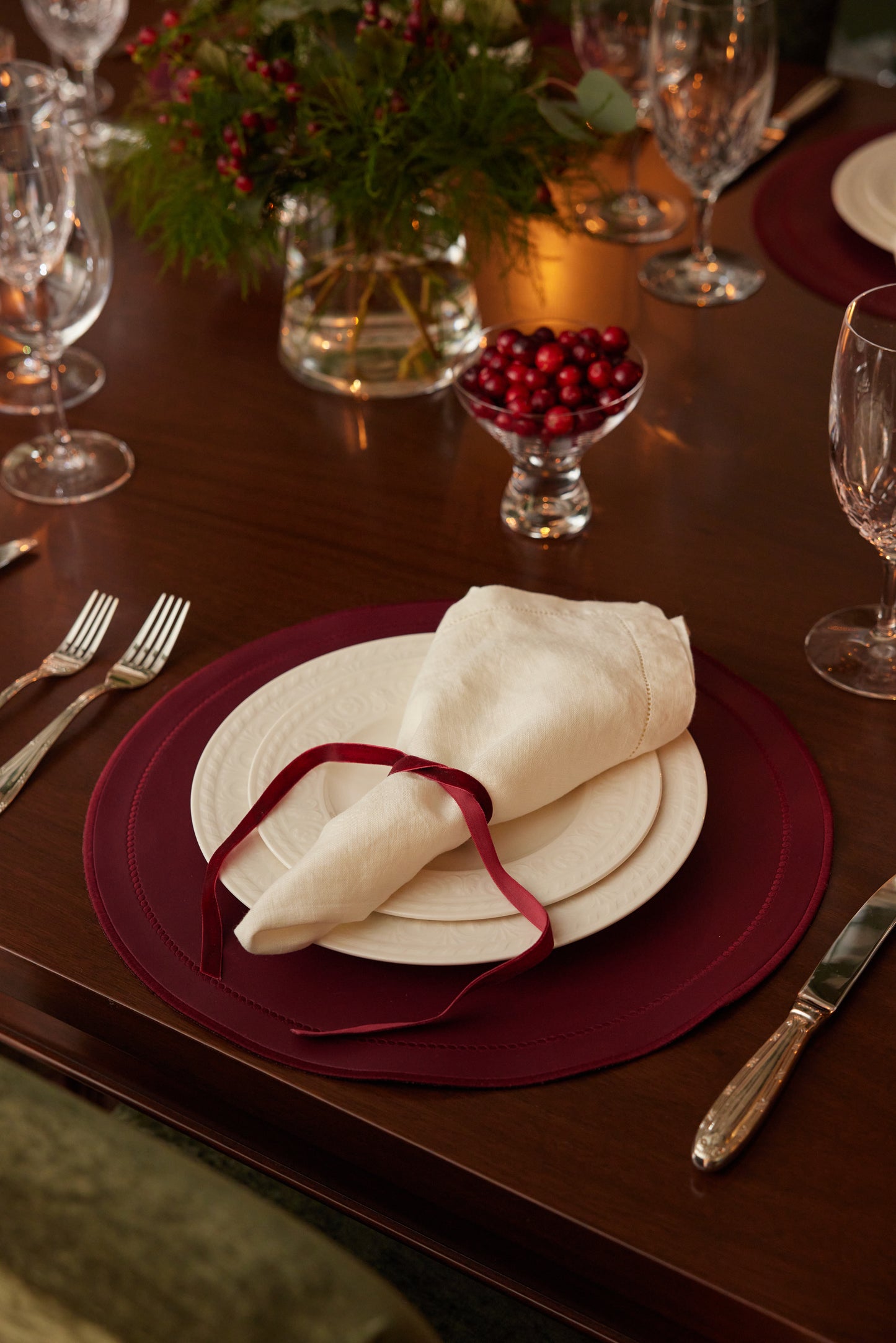 Leeliss Placemat - Burgundy